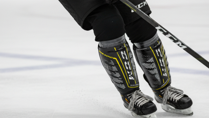 CCM Tacks 9040 Senior Eishockey-Schienbeinschoner – 51–53" / 170–183 cm
